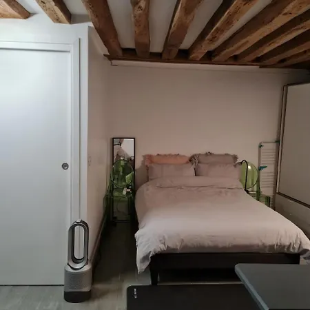 Apartment Star Paris