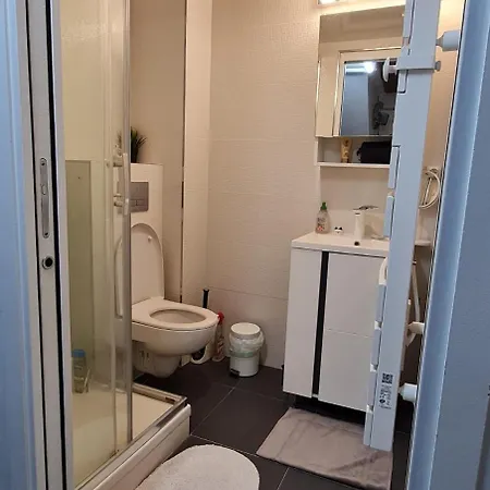 Star Apartment *
